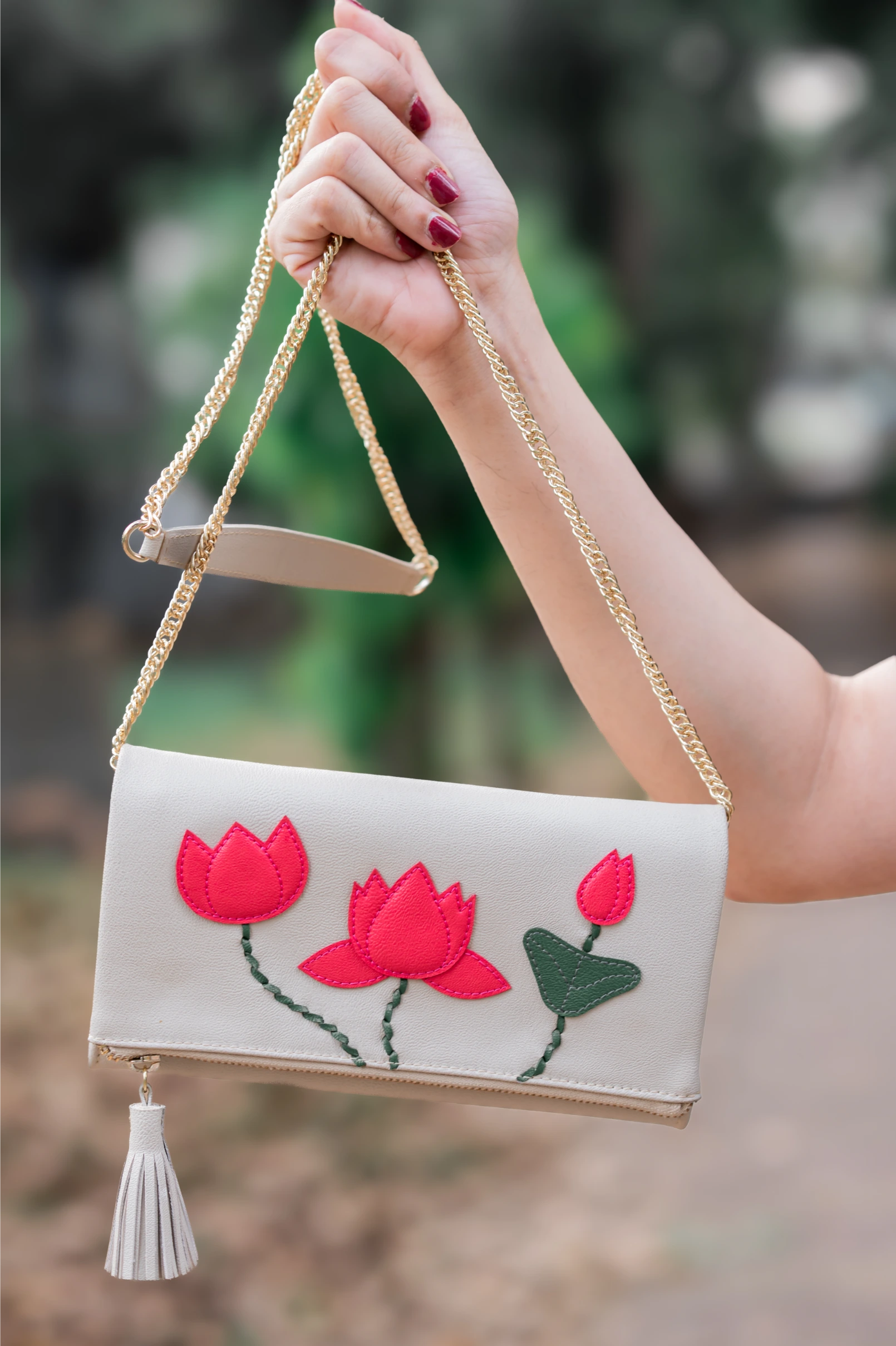 THE NUCIANIA EVENING CLUTCH